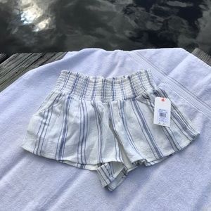 Billabong Juniors ‘Waves for Days Strip Short’